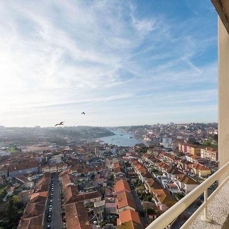 Lovelystay - 1Br Flat With Stunning Views Over Porto Вила-Нова-ди-Гая Экстерьер фото