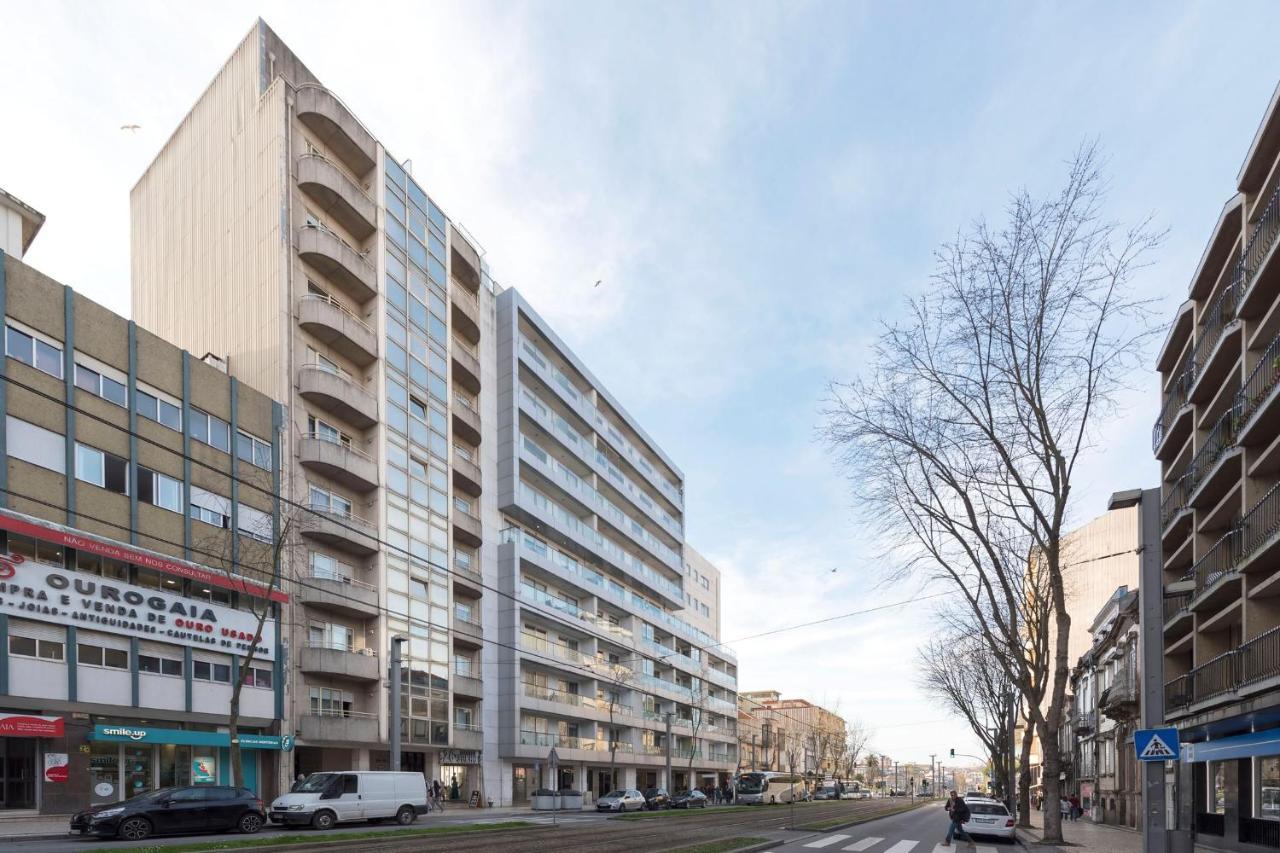 Lovelystay - 1Br Flat With Stunning Views Over Porto Вила-Нова-ди-Гая Экстерьер фото