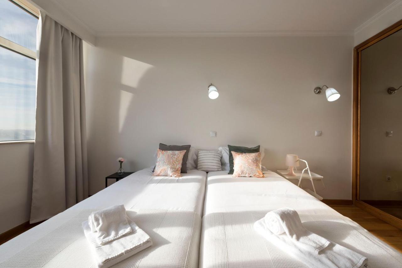 Lovelystay - 1Br Flat With Stunning Views Over Porto Вила-Нова-ди-Гая Экстерьер фото