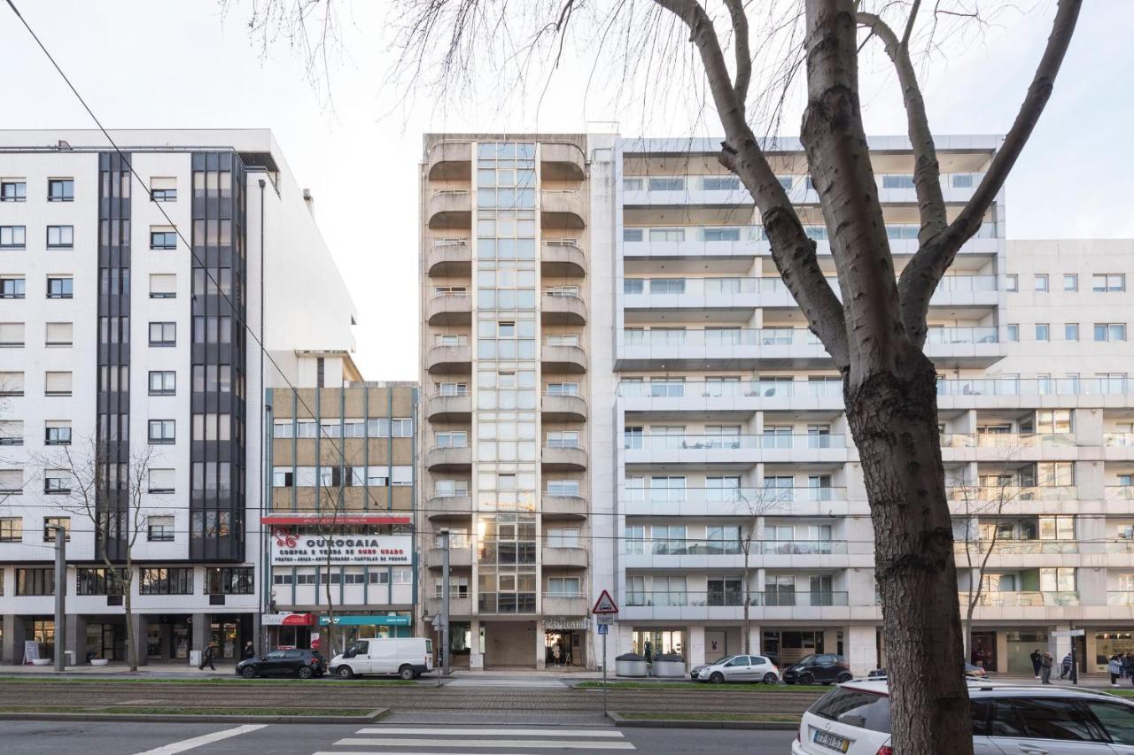 Lovelystay - 1Br Flat With Stunning Views Over Porto Вила-Нова-ди-Гая Экстерьер фото