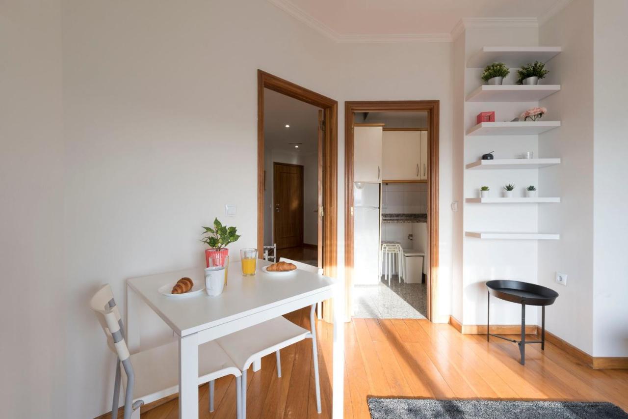 Lovelystay - 1Br Flat With Stunning Views Over Porto Вила-Нова-ди-Гая Экстерьер фото